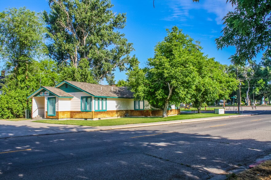 More Photos Of 125 S 10th, Mountain Home Medical For Sale