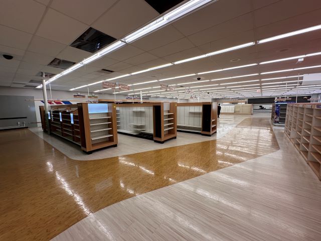 More Photos Of 425 N 5th St, Roscommon Freestanding For Lease