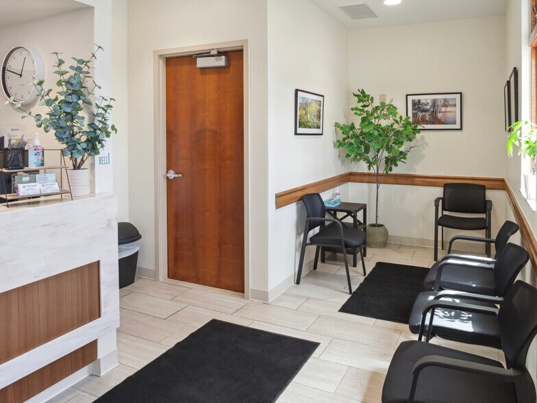 More Photos Of 265 Tanglewood Ln, Silverthorne Medical For Sale