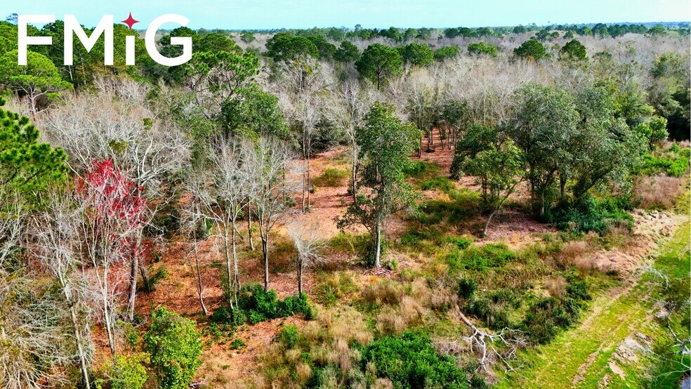 More Photos Of 6593 Caroline St, Milton Freestanding For Sale