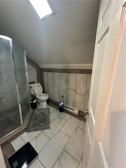 More Photos Of 7 Lehigh St, Catasauqua Restaurant For Sale