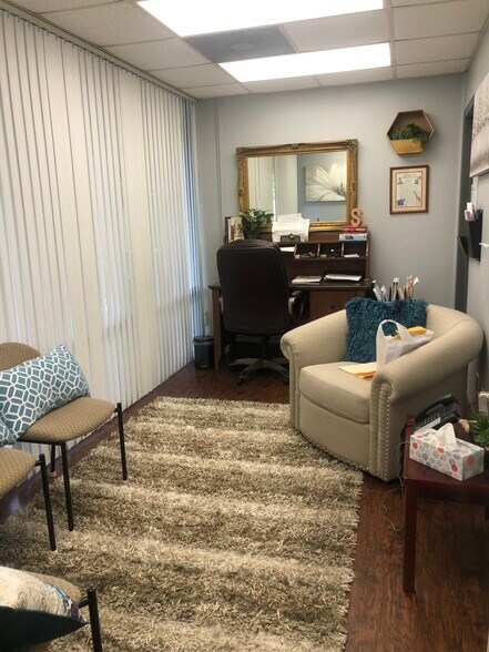 More Photos Of 1930 NW Ferris Ave, Lawton Loft Creative Space For Lease