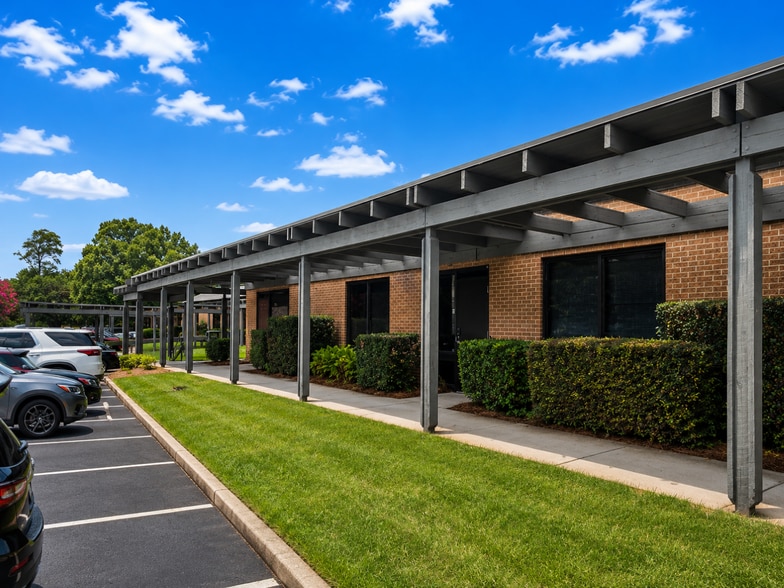 More Photos Of 2711 Randolph Rd, Charlotte Medical For Sale