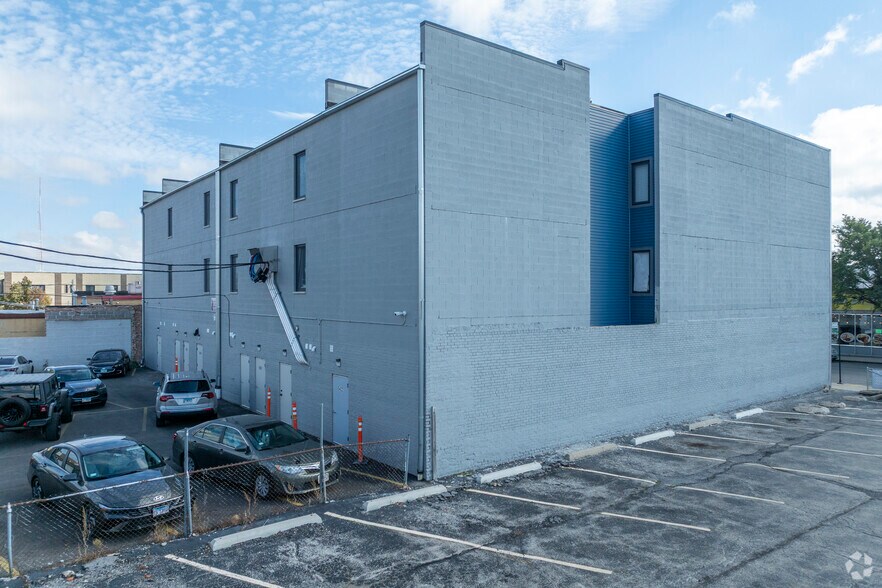 More Photos Of 5416-22 W Belmont Ave, Chicago Apartments For Sale