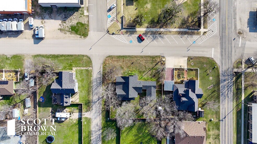 More Photos Of 401 Elm St, Sanger Medical For Sale