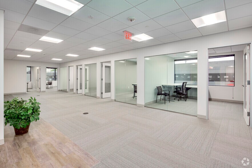 More Photos Of 8607 Westwood Center Dr, Vienna Office For Lease