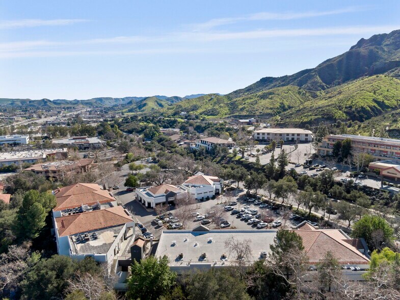 More Photos Of 30105-30135 Agoura Rd, Agoura Hills Unknown For Lease
