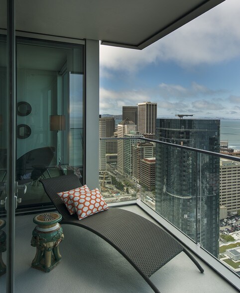 More Photos Of 399 Fremont St, San Francisco Apartments For Lease