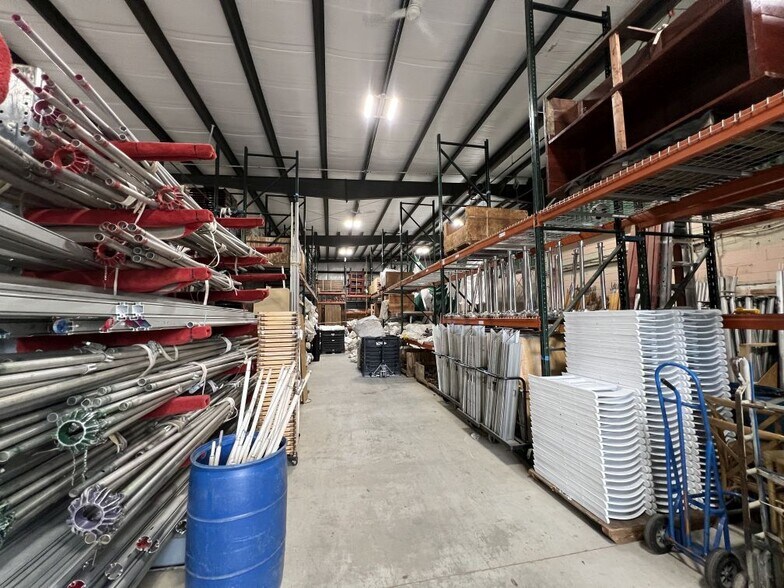 More Photos Of 304 Boston Post Rd, Orange Showroom For Sale