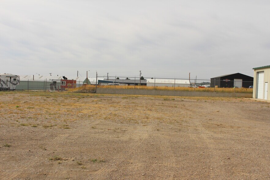 More Photos Of 1401 25th Ave, Black Eagle Freestanding For Lease