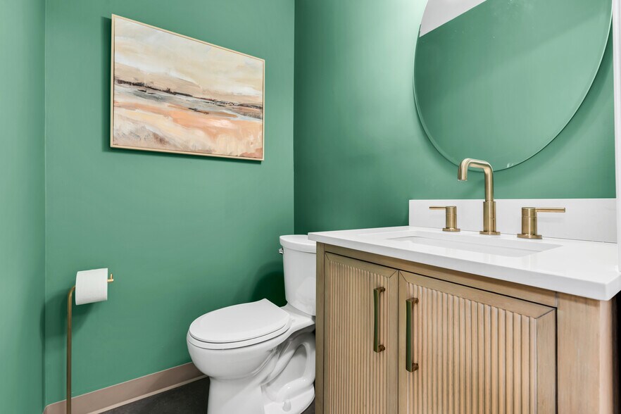 More Photos Of 1 Bethany Rd, Hazlet Office For Sale