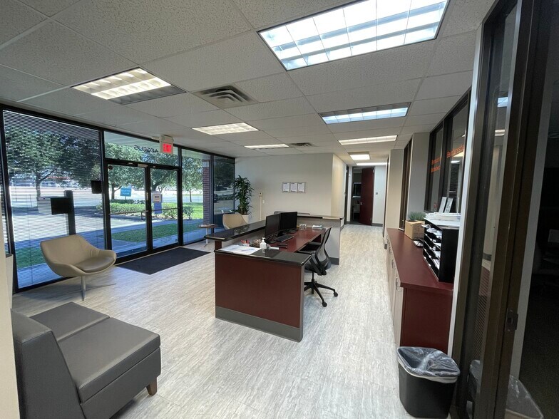 More Photos Of 11801 S Sam Houston Pky W, Houston Warehouse For Sale