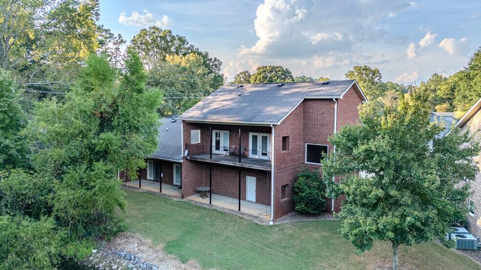 More Photos Of 222 Wilshire NE rd, Rome Apartments For Sale