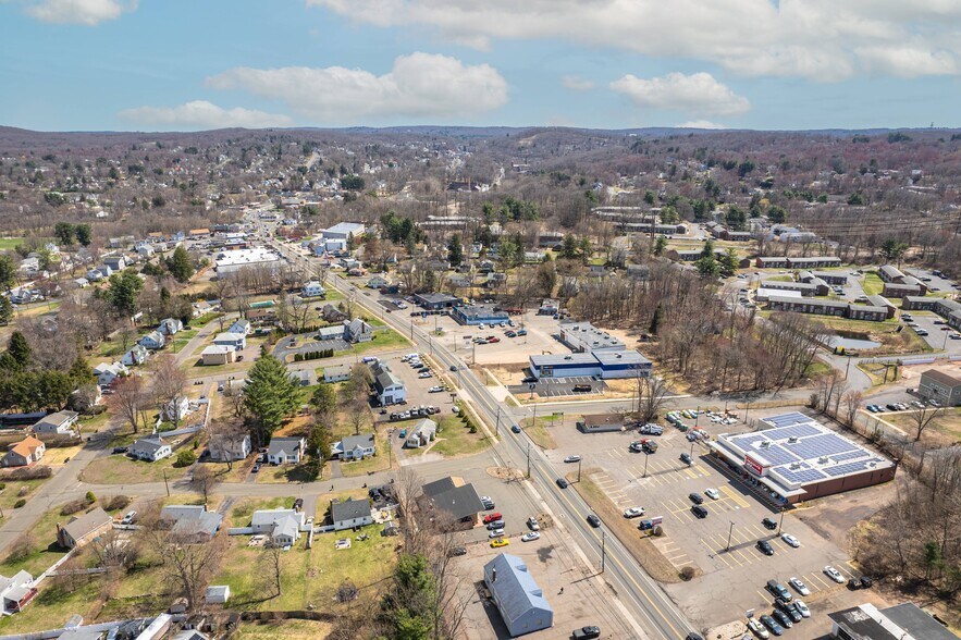 More Photos Of 59 Windsor Ave, Vernon Freestanding For Lease