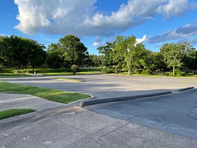 More Photos Of 5100 W 12th St, Little Rock Medical For Sale