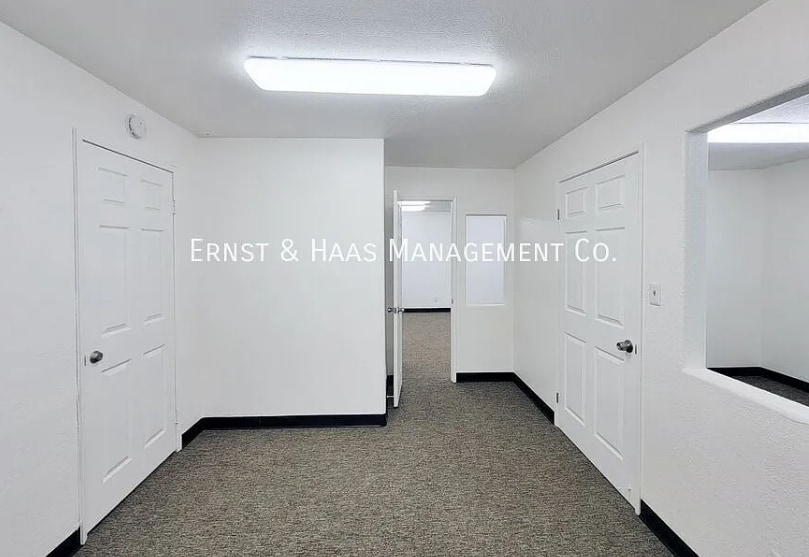 More Photos Of 5540 Atlantic Ave, Long Beach Office Residential For Lease