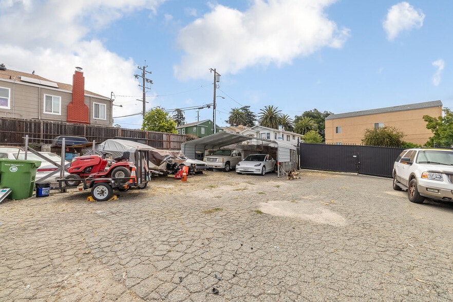 More Photos Of 9370 Macarthur Blvd, Oakland Storefront For Sale