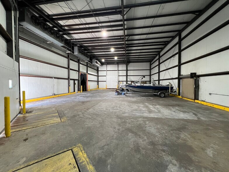 More Photos Of 9077 Cotta Rd, Lodi Industrial For Lease