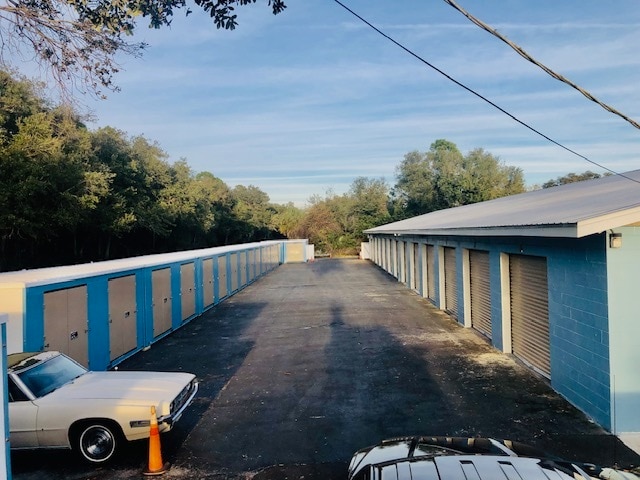 More Photos Of 1945-1947 W Park Ave, Edgewater Warehouse For Lease