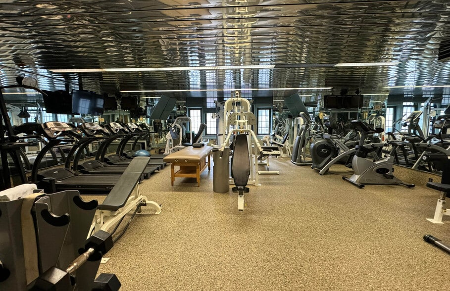 More Photos Of 57 E 55th St, New York Lodge Meeting Hall For Sale