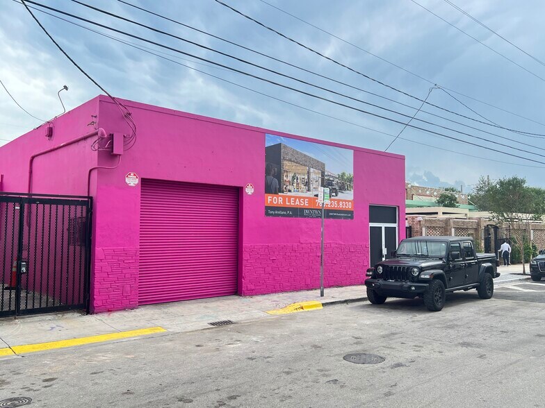 More Photos Of 320-380 NW 26th St, Miami General Retail For Sale