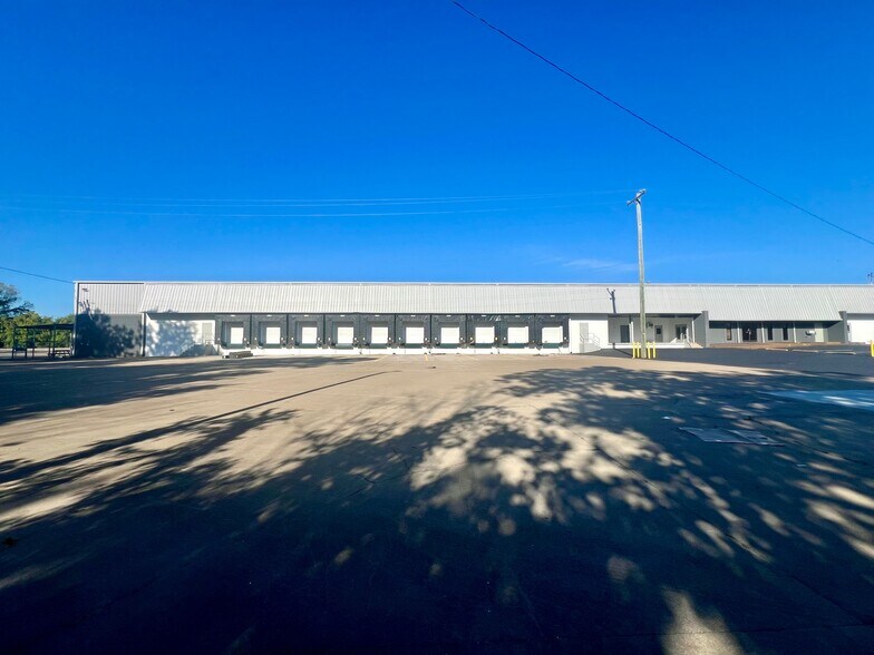 More Photos Of 485 Craighead St, Nashville Distribution For Lease