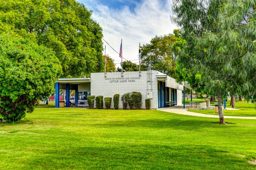 More Photos Of 10919 Pioneer Blvd, Santa Fe Springs Apartments For Sale