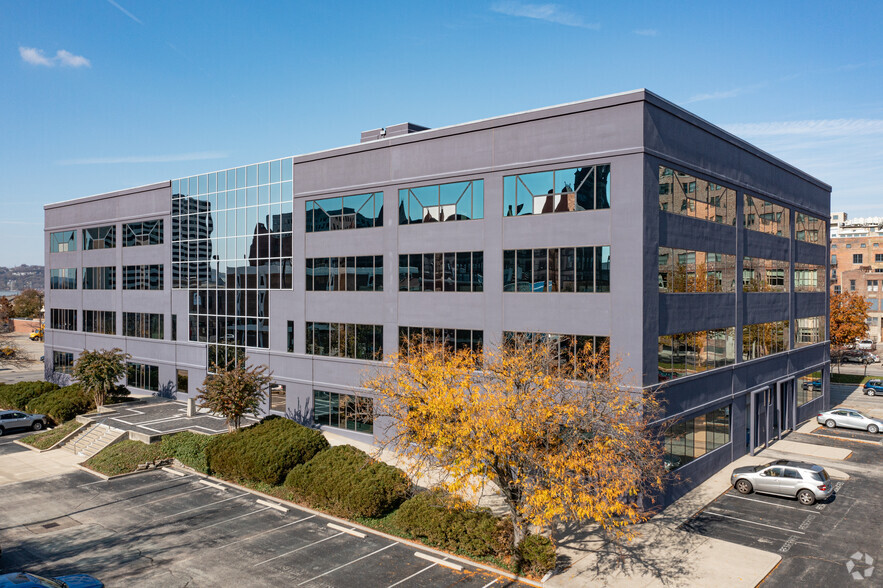 Primary Photo Of 250 W Court St, Cincinnati Office For Lease