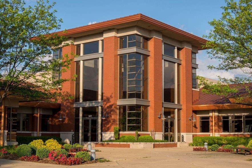 More Photos Of 1601 Ups Dr, Louisville Office For Sale