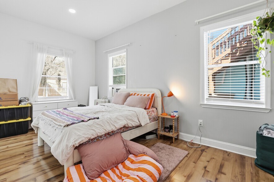 More Photos Of 521 W 37th St, Savannah Multifamily For Sale