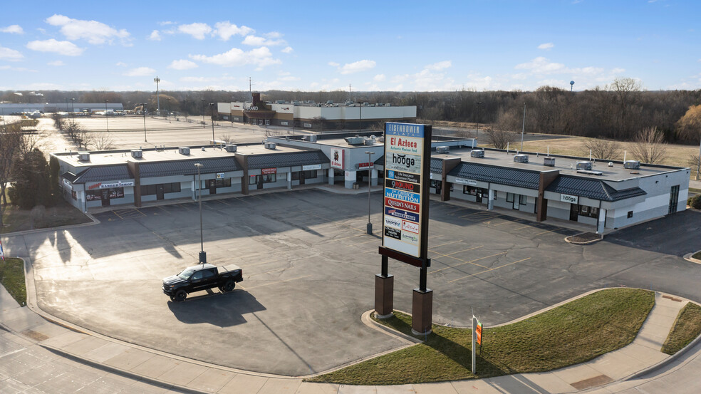 Primary Photo Of N474 Eisenhower Dr, Appleton Storefront Retail Office For Lease