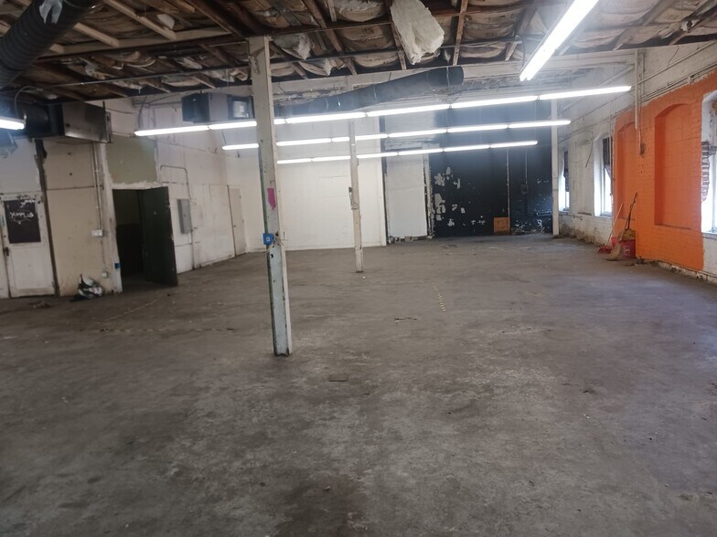 More Photos Of 1253-1259 S Los Angeles St, Los Angeles Storefront Retail Office For Lease