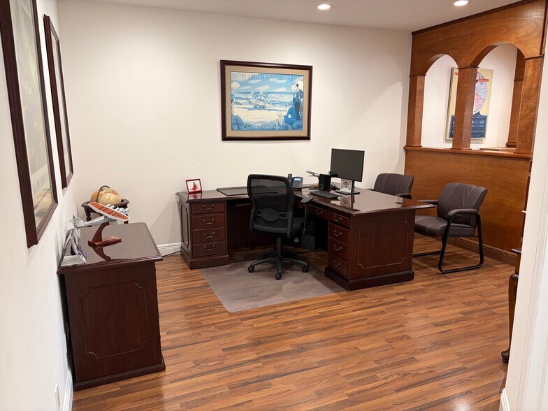 More Photos Of 725 N Hwy A1A, Jupiter Medical For Sale