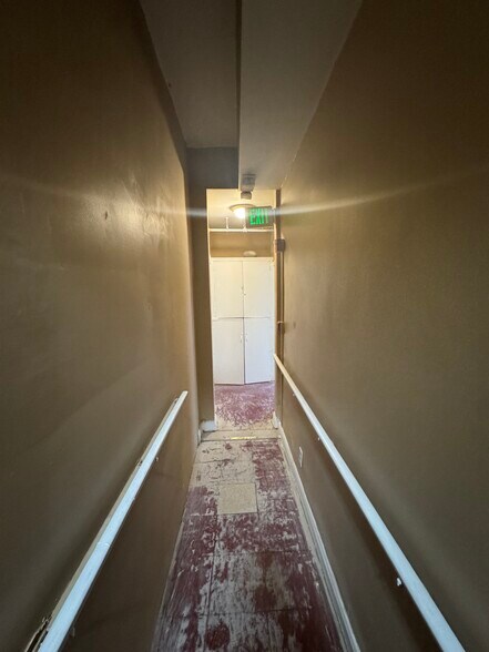 More Photos Of 2449 Shirley Ave, Baltimore Flex For Sale