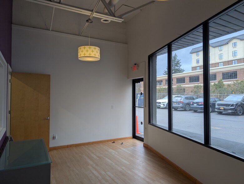 More Photos Of 5221-5223 Main St, Buffalo Freestanding For Lease