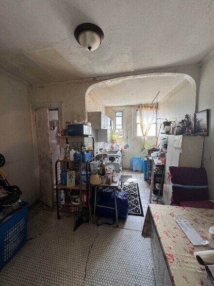 More Photos Of 3431 31st St, Astoria General Retail For Sale