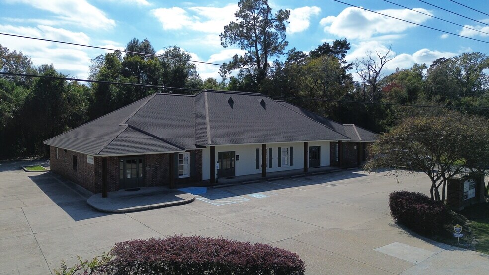 More Photos Of 18522 Magnolia Bridge Rd, Greenwell Springs Office For Lease