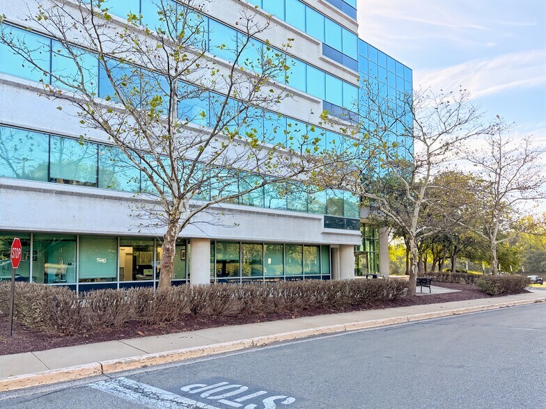 More Photos Of 4041 Powder Mill Rd, Beltsville Coworking Space