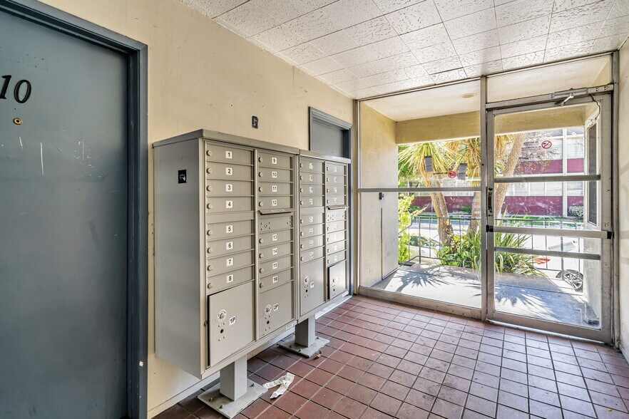 More Photos Of 315 E San Fernando St, San Jose Apartments For Sale