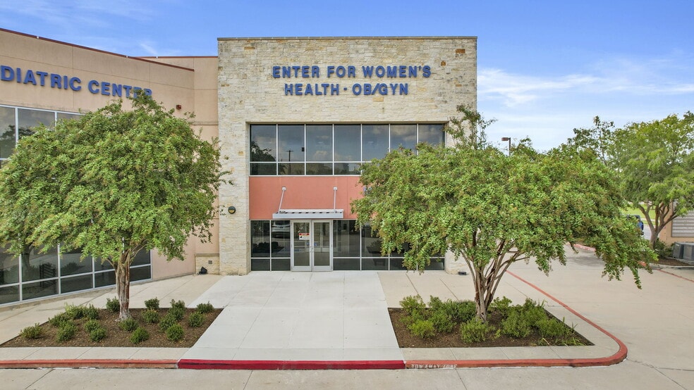 More Photos Of 7790 W Grand Pky, Richmond Medical For Lease