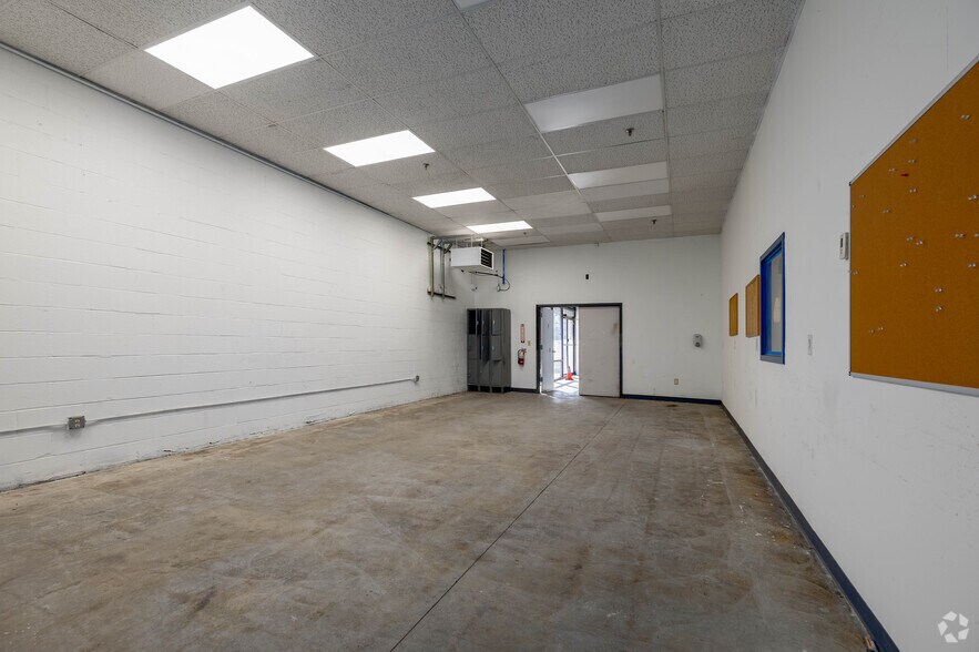 More Photos Of 8221 Preston Ct, Jessup Warehouse For Lease