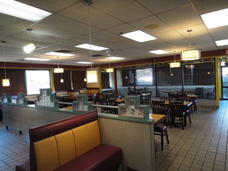 More Photos Of 480 Westport Ave, Norwalk Restaurant For Lease