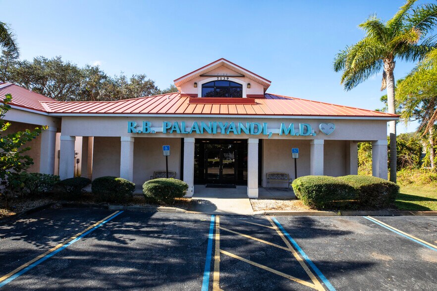More Photos Of 7139 N Highway 1, Cocoa Office For Sale