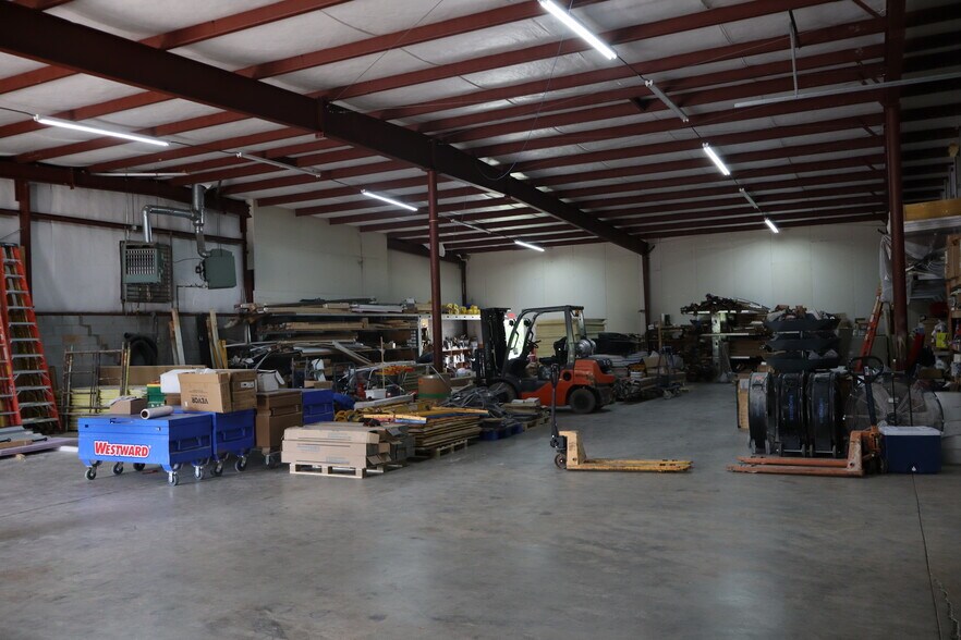 More Photos Of 340 Forum Pky, Rural Hall Manufacturing For Lease
