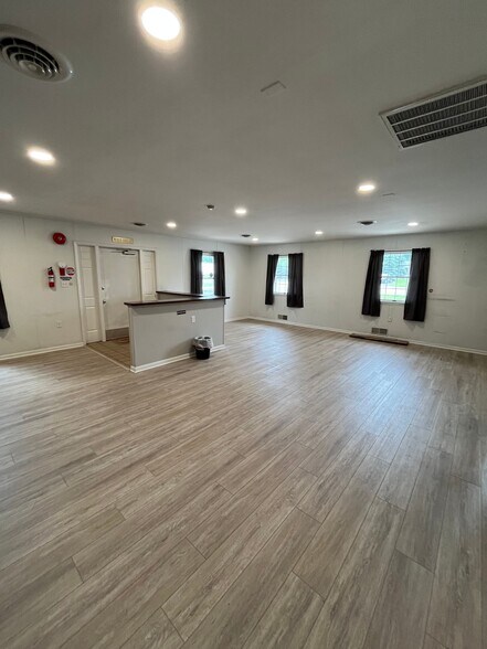 More Photos Of 5075 Lincoln Way E, Fayetteville Apartments For Lease
