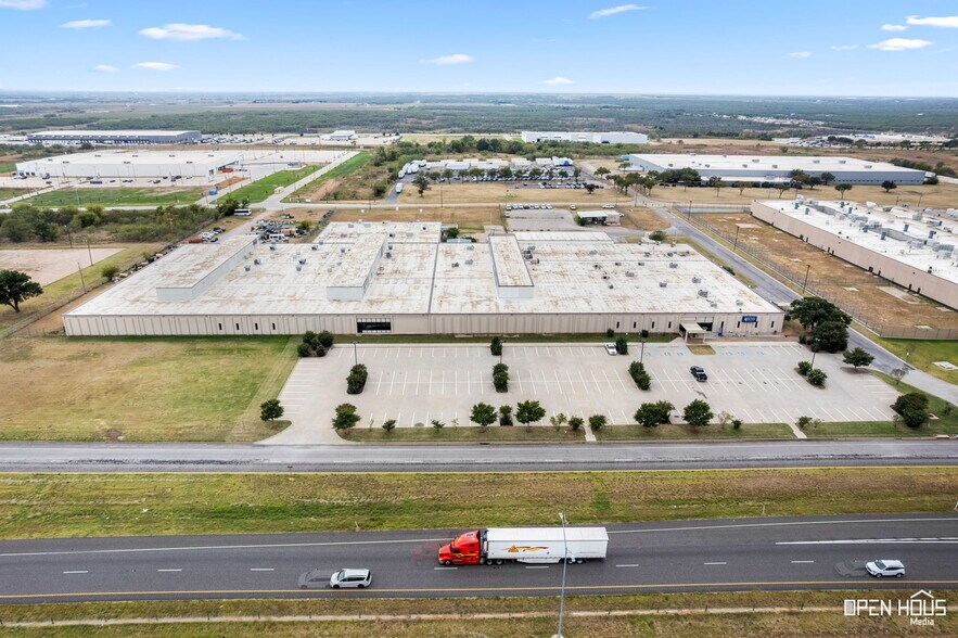 More Photos Of 2813 Central Fwy E, Wichita Falls Industrial For Sale