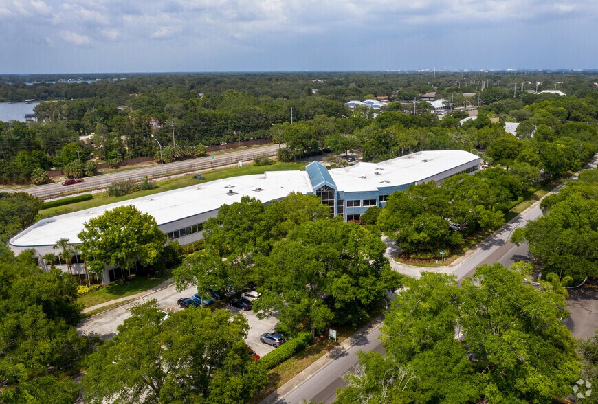 More Photos Of 3350 Buschwood Park Dr, Tampa Office For Lease