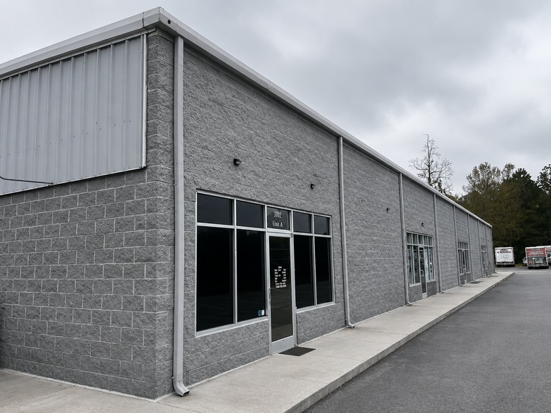 More Photos Of 3792 Ladson Rd, Ladson Light Distribution For Lease