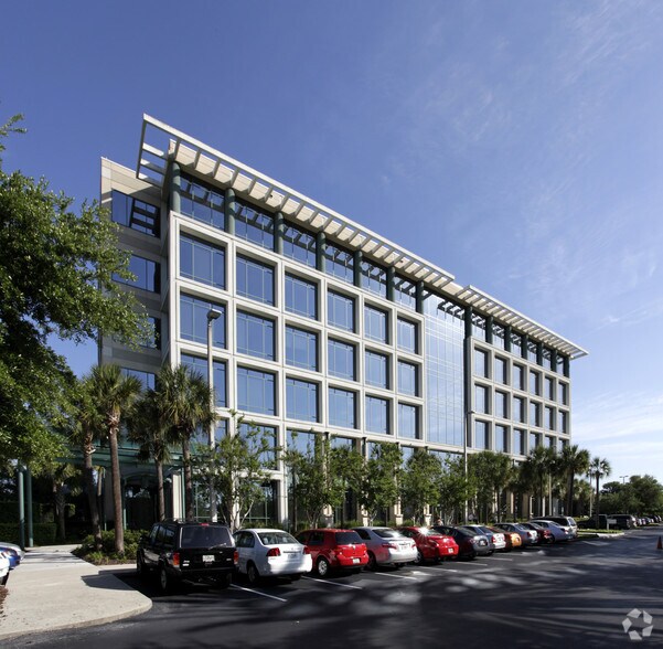 More Photos Of 4901 Vineland Rd, Orlando Office For Lease
