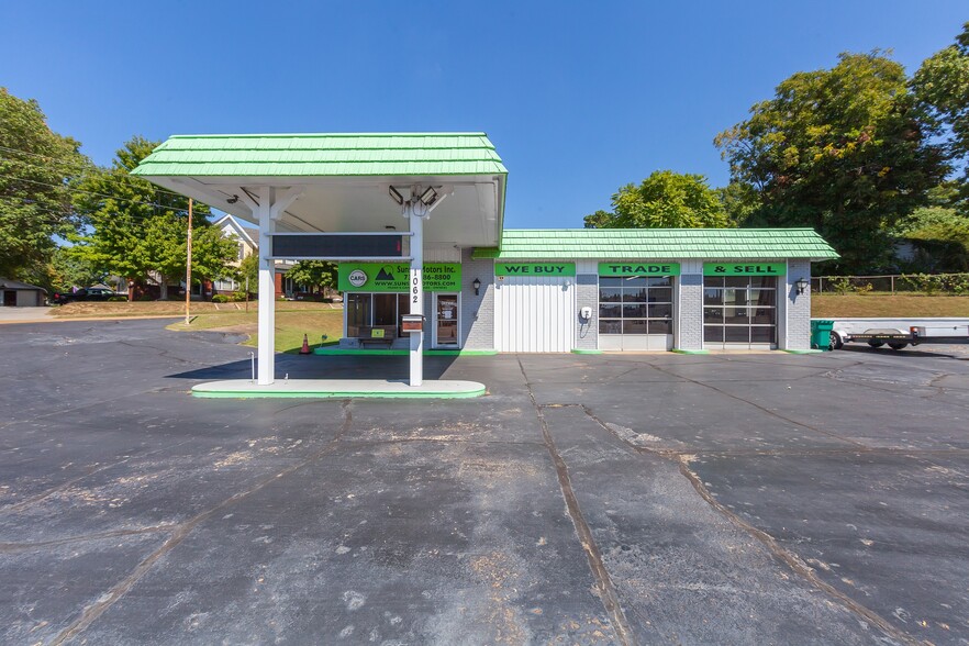 Primary Photo Of 1062 S 1st St, Milan Auto Dealership For Sale